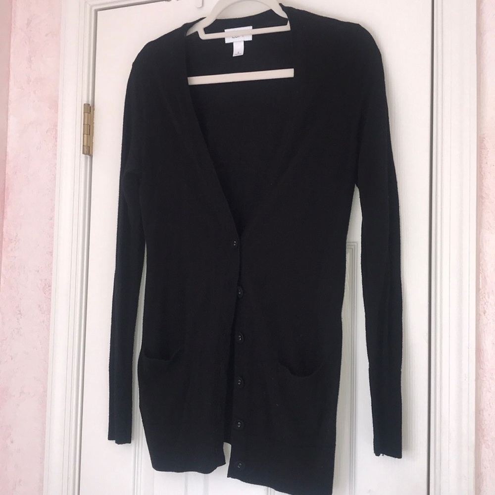 Black cardigan w front pockets